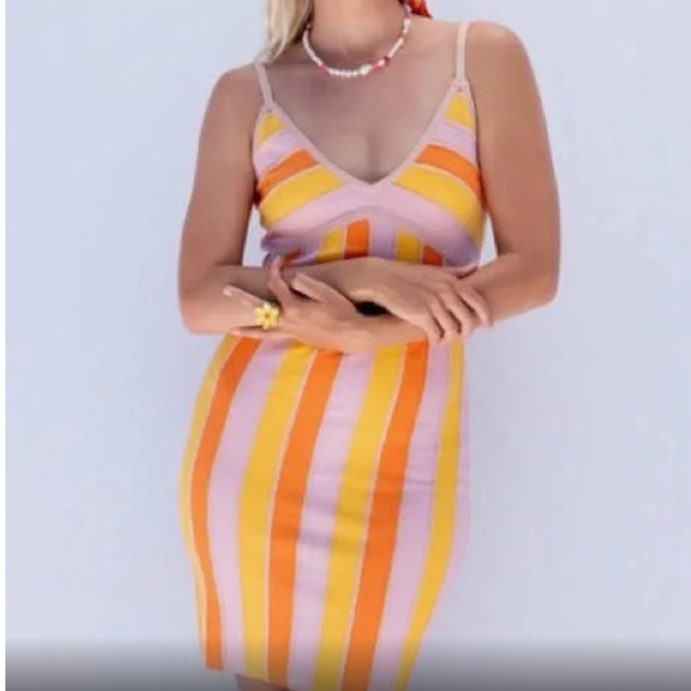 Size Large, blue blush Orange/Pink Stripe Mini